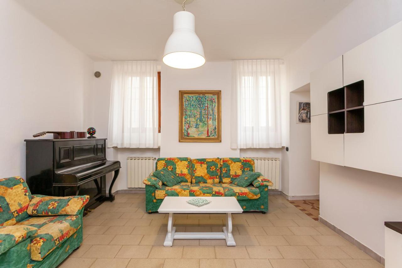 Casa Nicole Self Check-In Villa Albizzate ภายนอก รูปภาพ