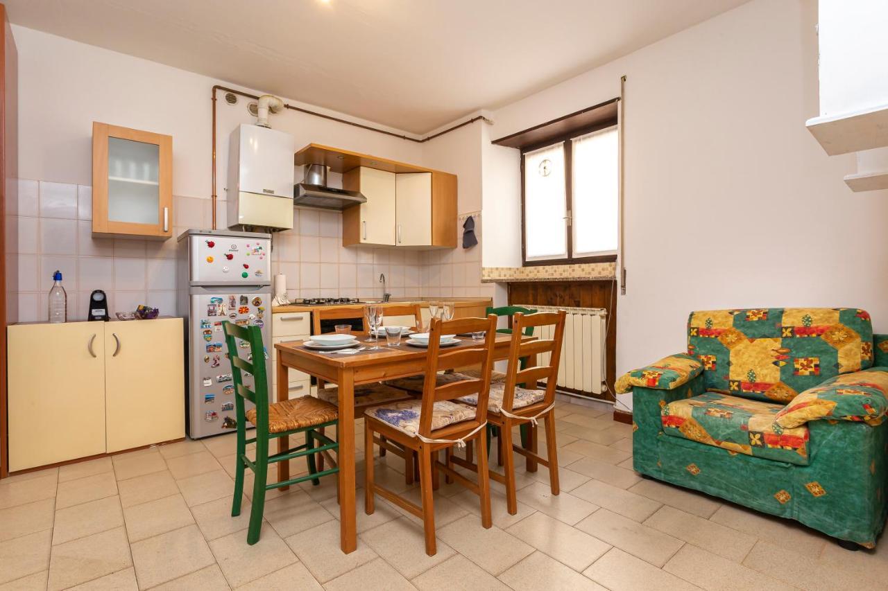 Casa Nicole Self Check-In Villa Albizzate ภายนอก รูปภาพ
